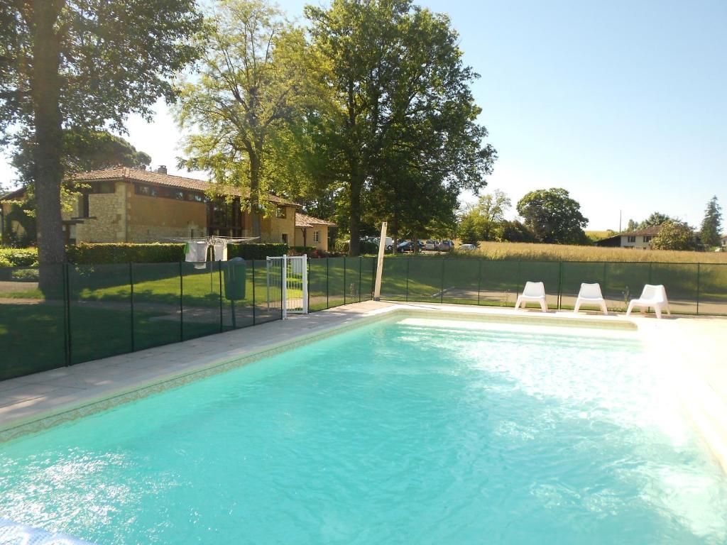 Bed and Breakfast Jardin d'En Naoua à Maubec  Extérieur photo