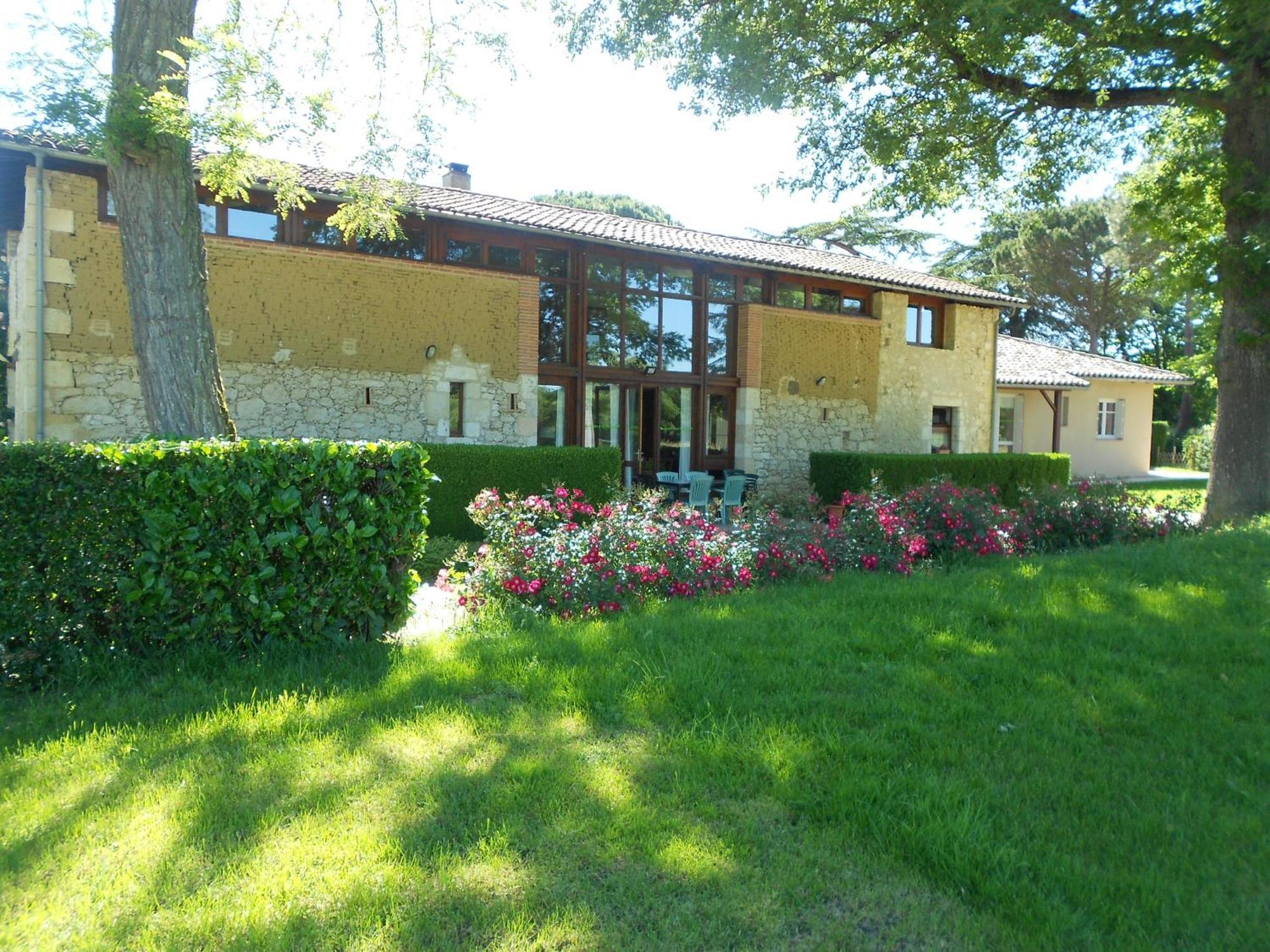 Bed and Breakfast Jardin d'En Naoua à Maubec  Extérieur photo